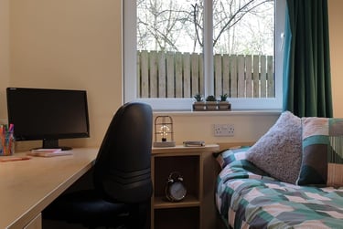 1 bed flat, Ashby Road, City Centre, Loughborough, LE113QU - Image 1